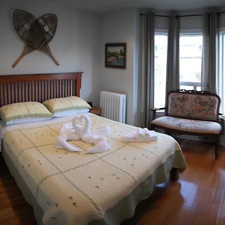 Rose Garden Bed And Breakfast 多伦多 外观 照片