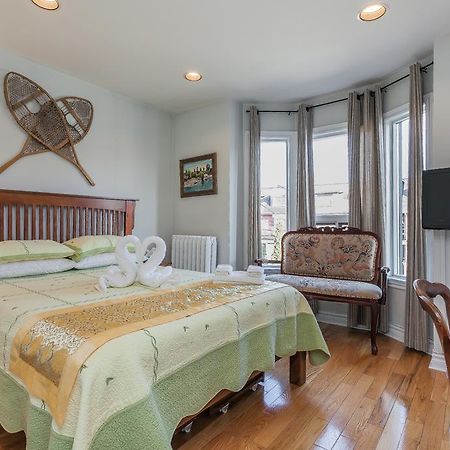 Rose Garden Bed And Breakfast 多伦多 外观 照片