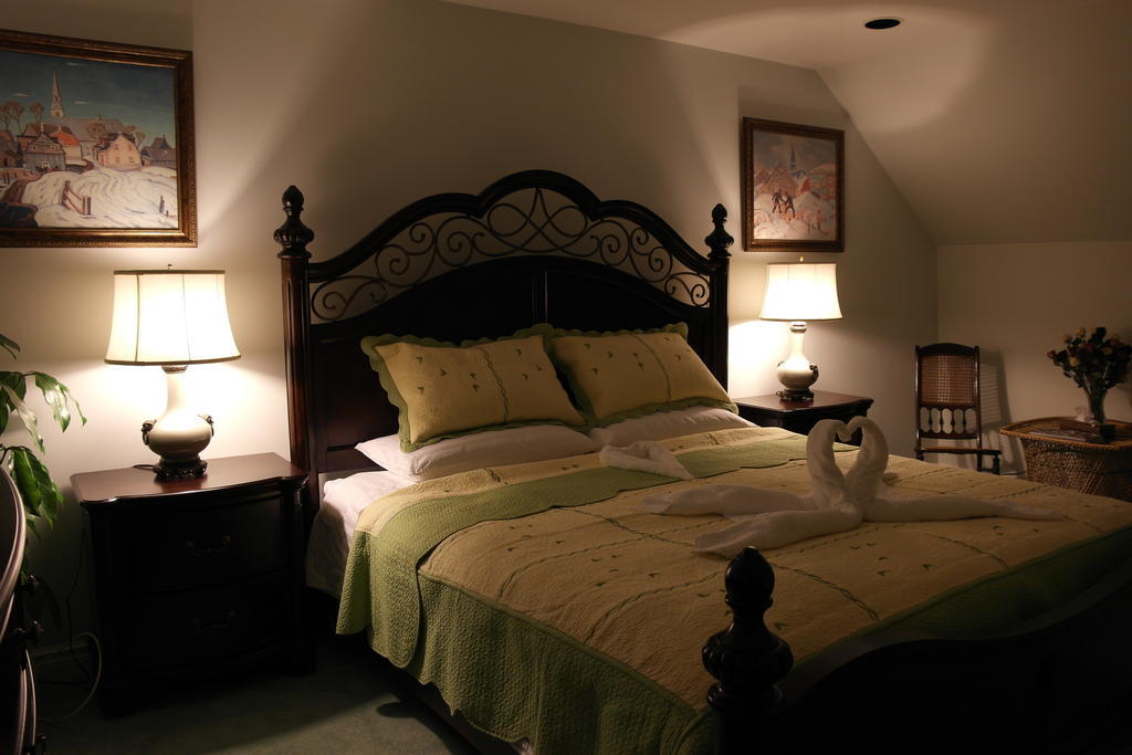 Rose Garden Bed And Breakfast 多伦多 客房 照片